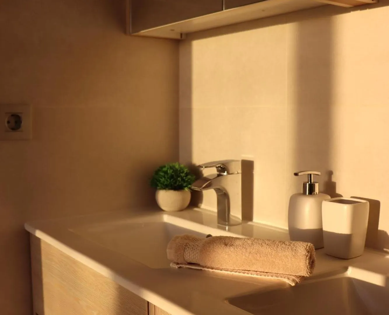 Azure Sky Villa - Panoramic Ocean View, Luxury, San Eugenio Costa Adeje  Spanien